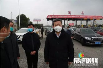 曹立軍現場督導疫情檢測站點防控排查工作