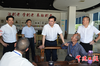 鄒文輝在武陵、鼎城及常德高新區調研時指出：堅持精明增長 聚焦產業發展 建設宜居城市
