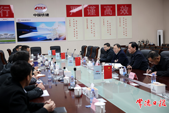 周振宇節前慰問高鐵建設工作者 爭取早日建成常益長高鐵 圓常德人民期盼已久的高鐵夢
