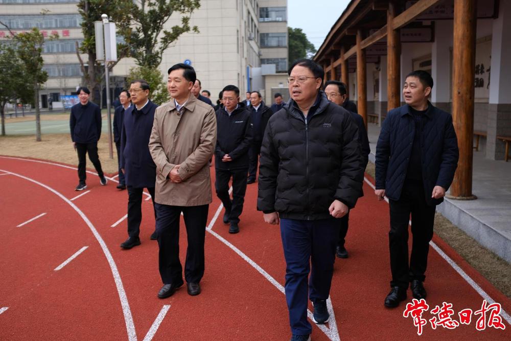 調研組一行在常德市新安學校調研未成年人教育矯治