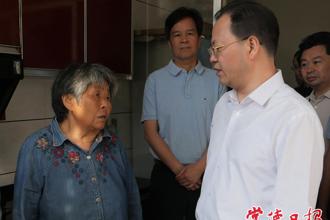 周振宇前往武陵區蘆荻山鄉和常德市民之家調研時強調：切實提升民生保障水平與政府辦公效能