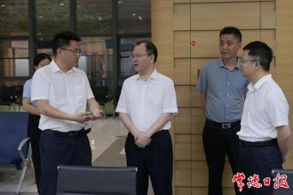 周振宇調(diào)研市公共資源交易中心：全力打造陽光透明、風清氣正的交易生態(tài)